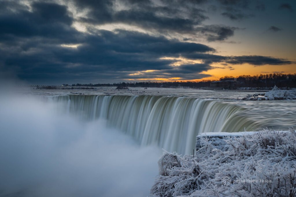 Niagara Falls at sunrise